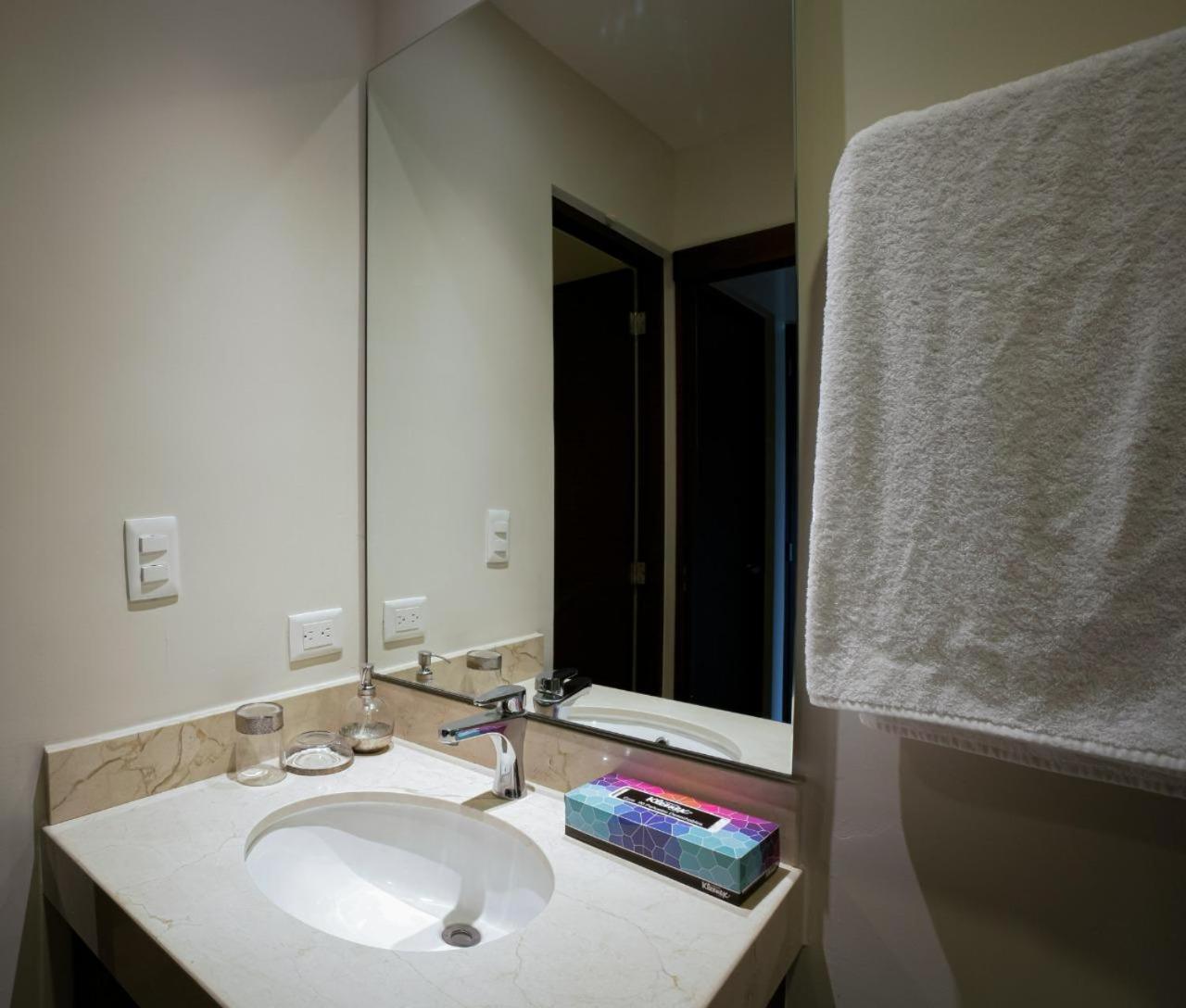 Apartment Charming 1 Bedroom Near 5th Ave - Lcondos 202 *